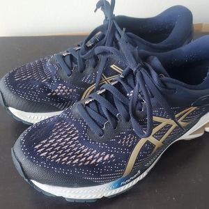 Asics kayano 26 blue gold almost new size 8